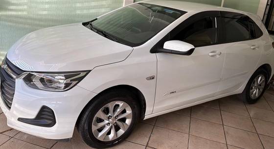 CHEVROLET ONIX 1.0 TURBO FLEX PLUS LT AUTOMÁTICO CHEVROLET ONIX 1.0 TURBO FLEX PLUS LT AUTOMÁTICO